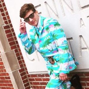 Meet your Posher, Luke